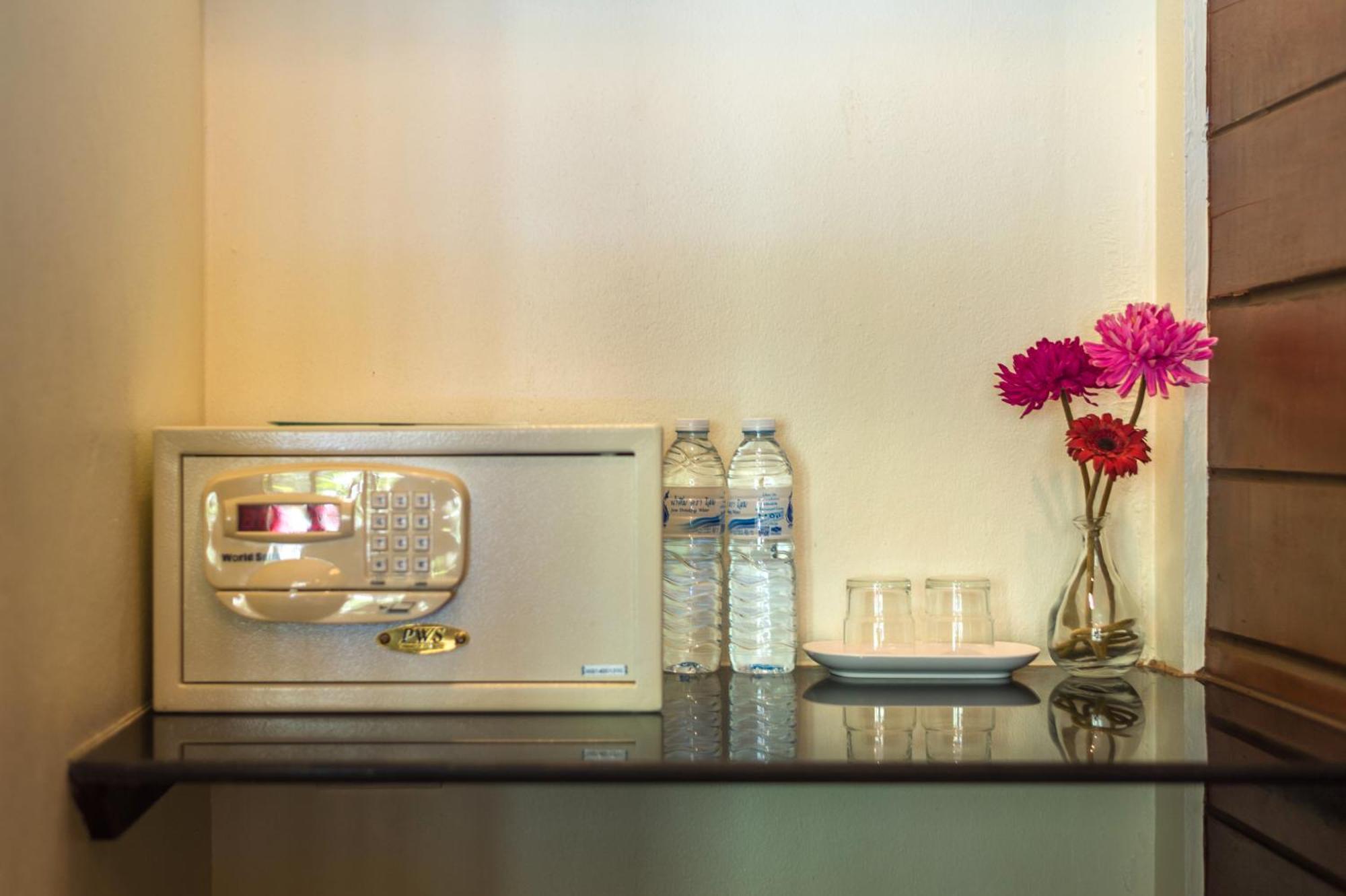 קו לנטה Lanta Thip House By Swiss-Belhotel - Sha Plus מראה חיצוני תמונה